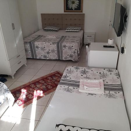 Beyaz Apart Pansiyon Çeşme Εξωτερικό φωτογραφία