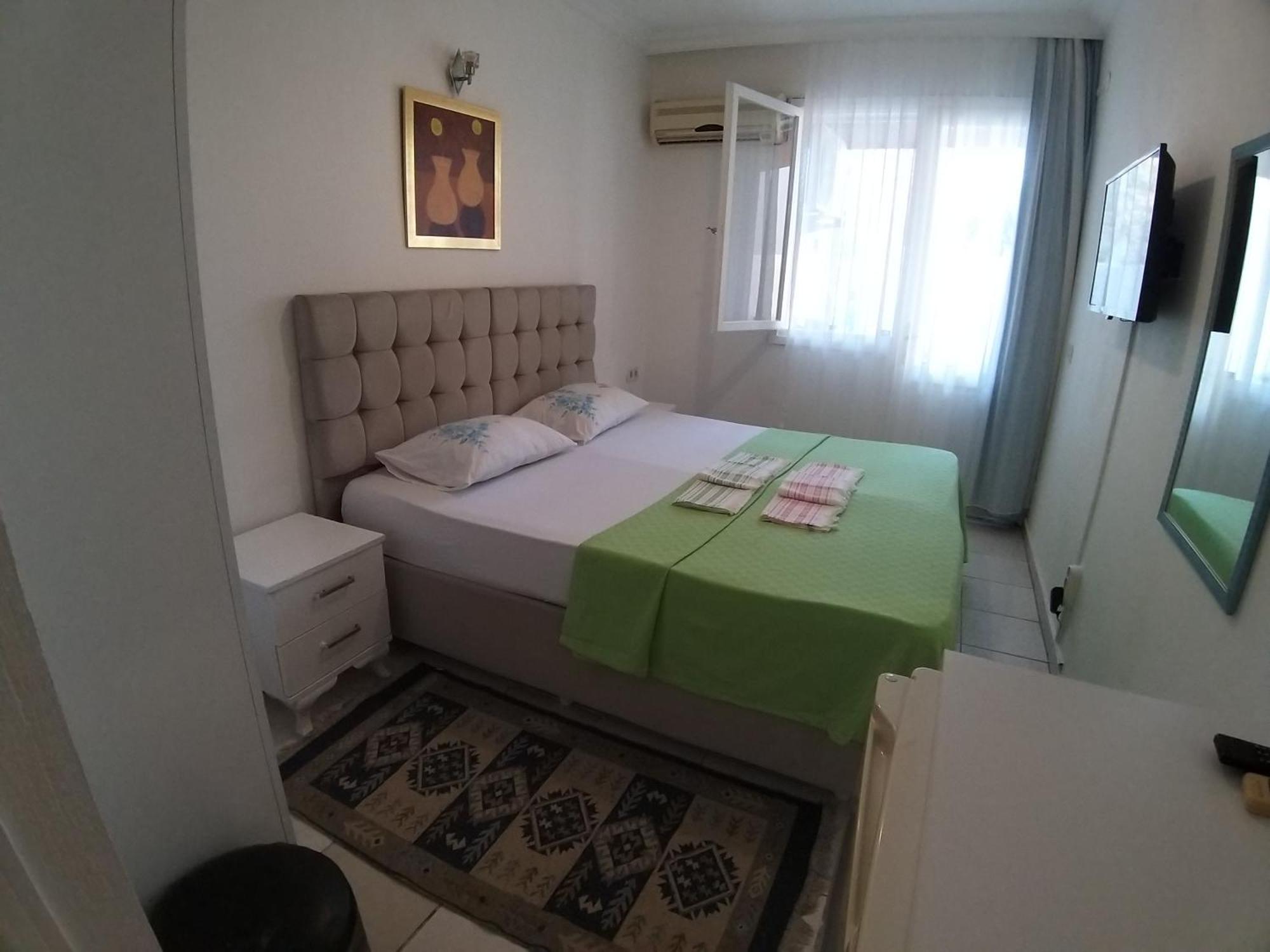 Beyaz Apart Pansiyon Çeşme Εξωτερικό φωτογραφία