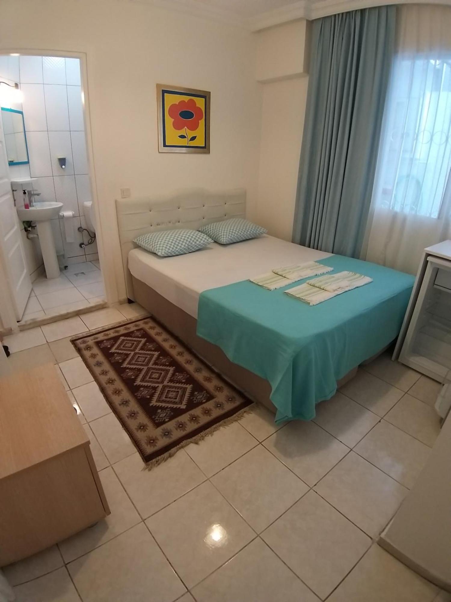 Beyaz Apart Pansiyon Çeşme Εξωτερικό φωτογραφία
