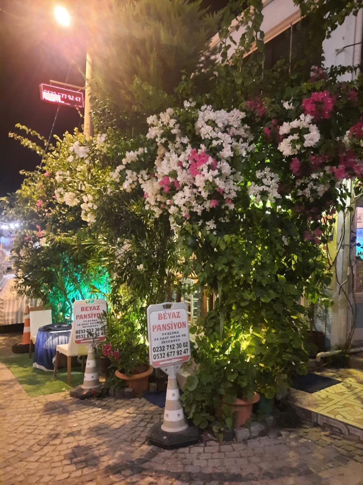 Beyaz Apart Pansiyon Çeşme Εξωτερικό φωτογραφία